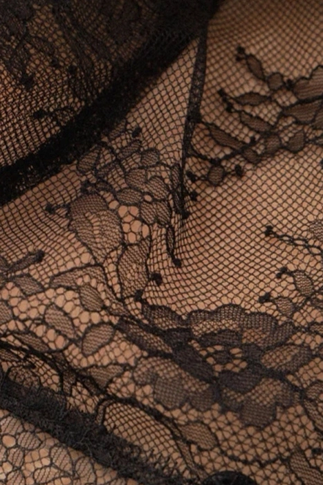 APASZKA TRIANGLE KORONKA BLACK